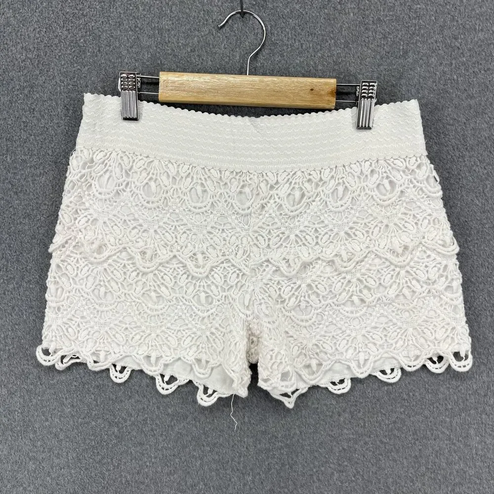 BCBG Girls Shorts Womens Medium White Lace Crochet Boho Festival Scallop Hem - Picture 1 of 14